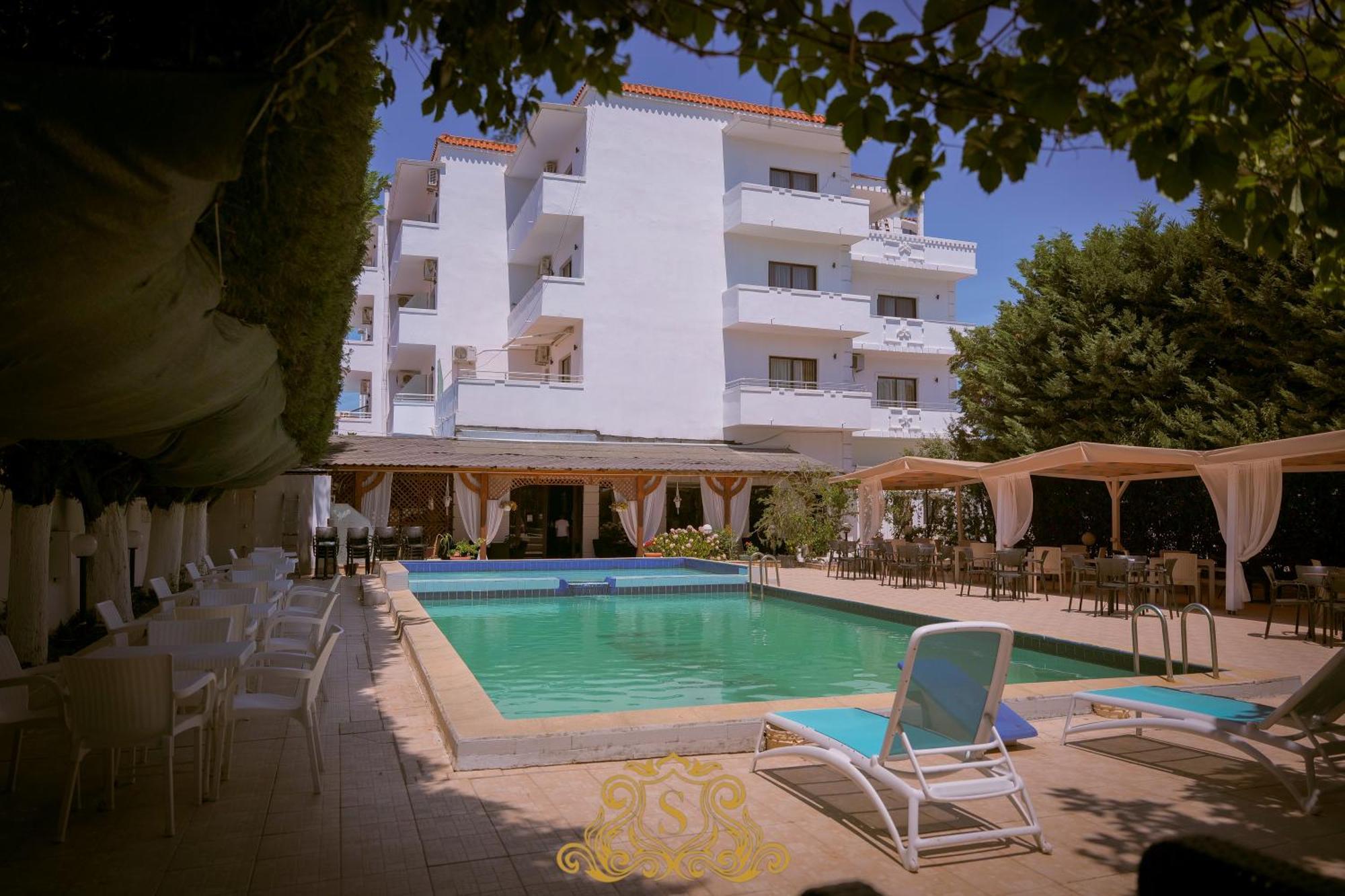 Hotel Sorrente Golem  Exterior photo
