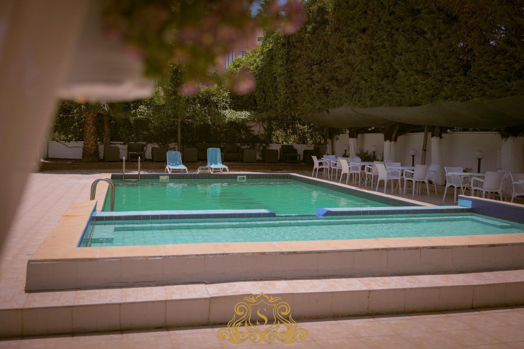 Hotel Sorrente Golem  Exterior photo